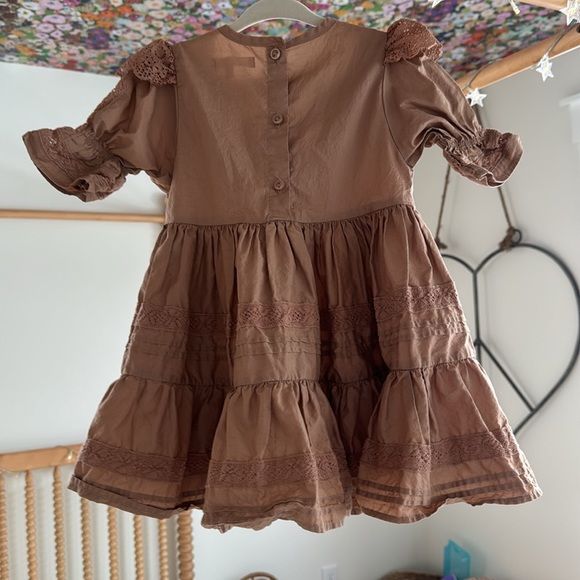 Rylee + Cru Genevieve Dress || Mocha - Picture 2 of 3